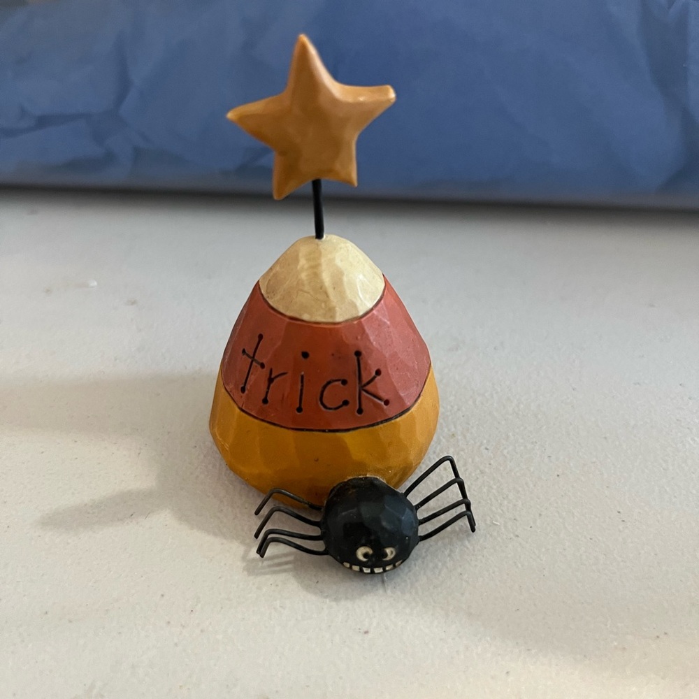 Halloween Candy Corn Decoration with Spider Kirklands 2003 B.Lloyd